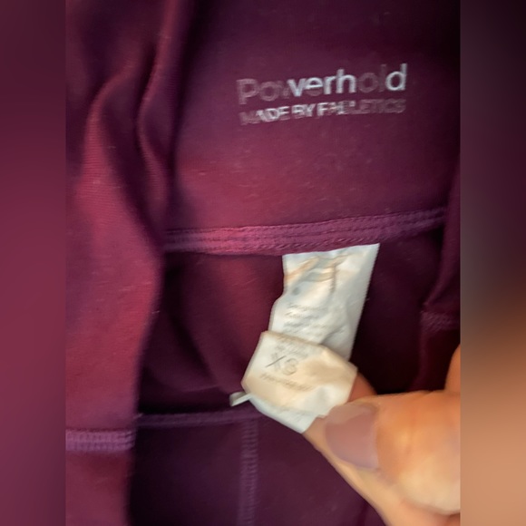 Workout Shorts & Leggings - Picture 6 of 6